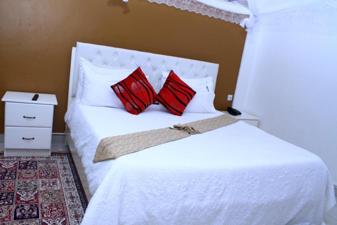 Garden Courts Hotel Masaka Εξωτερικό φωτογραφία