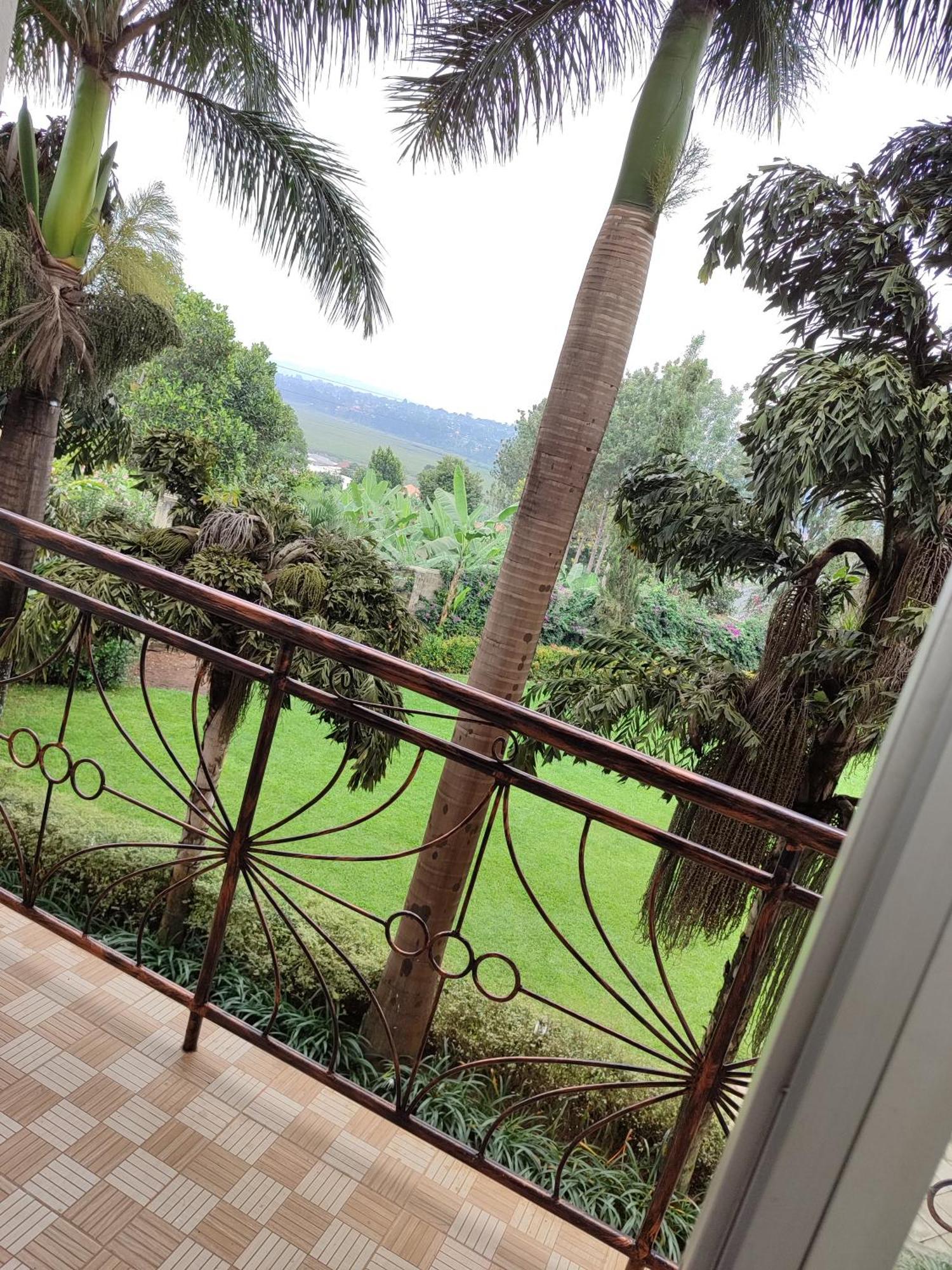 Garden Courts Hotel Masaka Εξωτερικό φωτογραφία