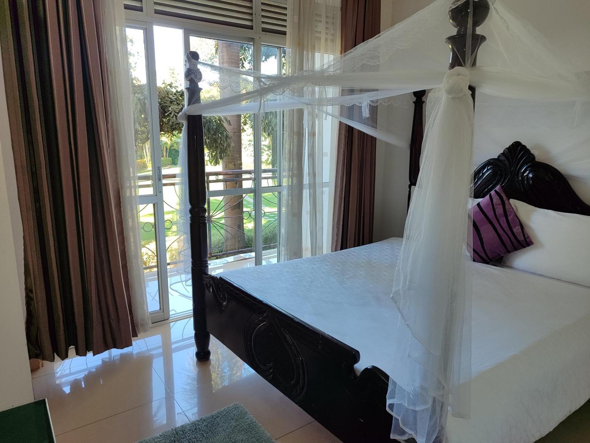 Garden Courts Hotel Masaka Εξωτερικό φωτογραφία